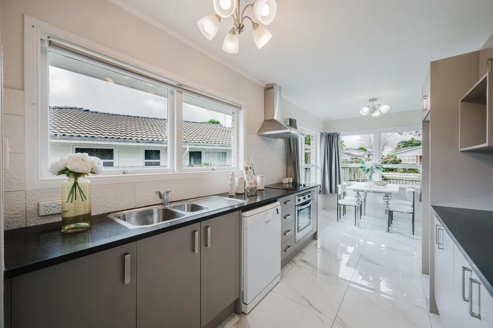 Photos of 15 Taonui Street