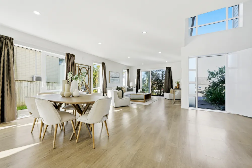 Photos of 12 Pioneer Rise