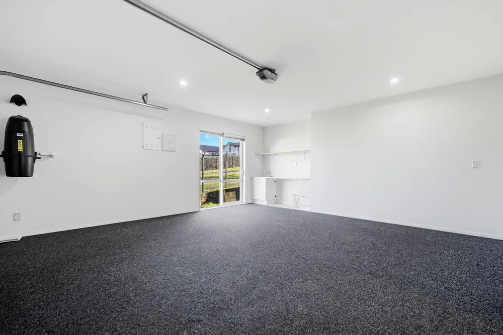 Photos of 12 Pioneer Rise