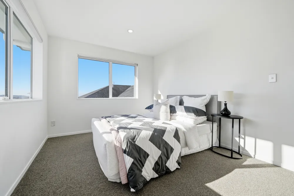 Photos of 12 Pioneer Rise