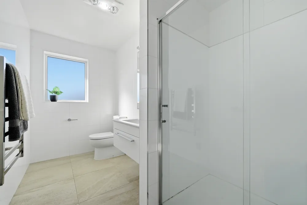 Photos of 12 Pioneer Rise