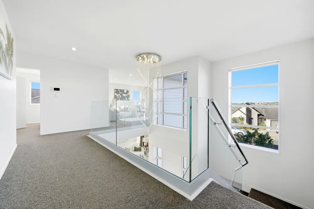 Photos of 12 Pioneer Rise
