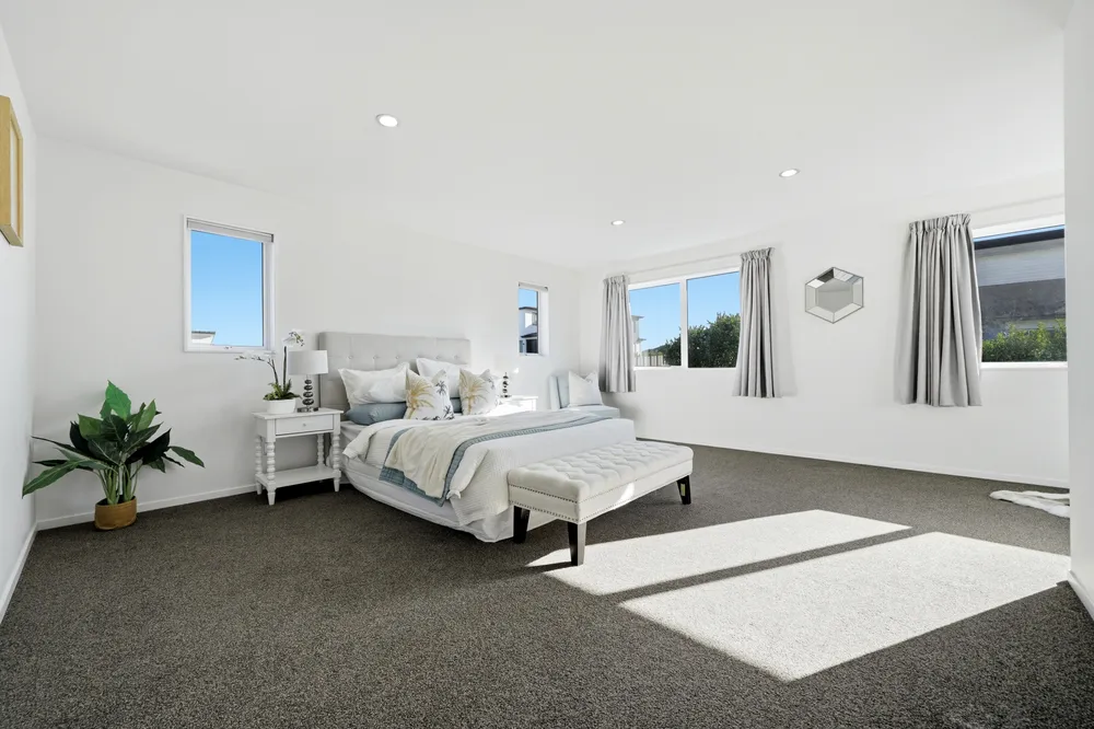 Photos of 12 Pioneer Rise