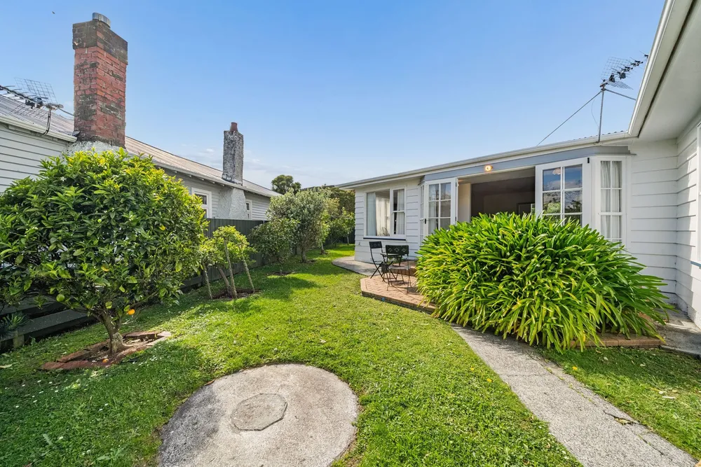 Photos of 17 Birdwood Road