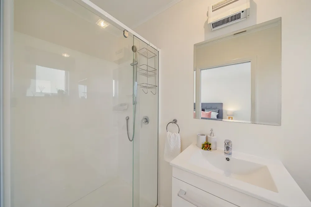 Photos of 17 Birdwood Road