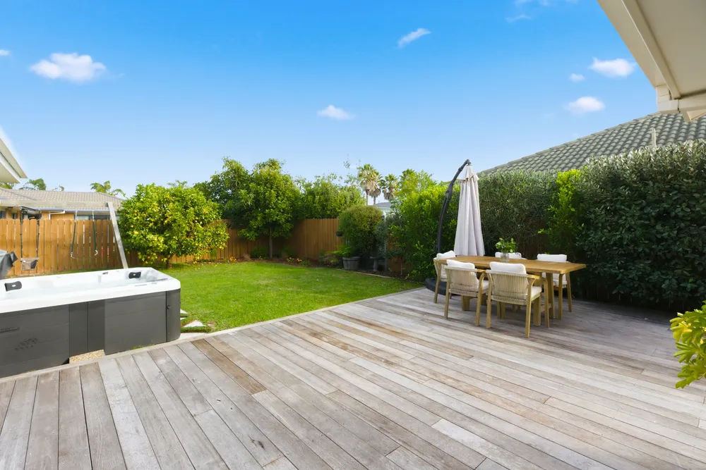 Photos of 90 Gravatt Road