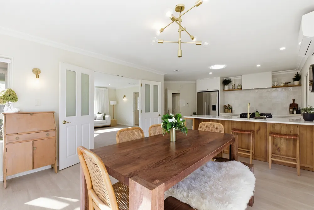 Photos of 90 Gravatt Road