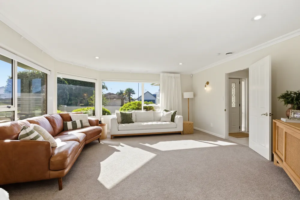 Photos of 90 Gravatt Road