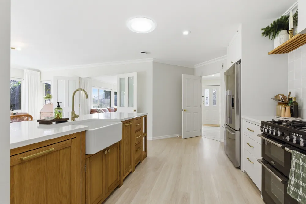 Photos of 90 Gravatt Road