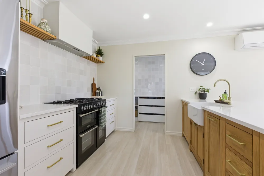 Photos of 90 Gravatt Road