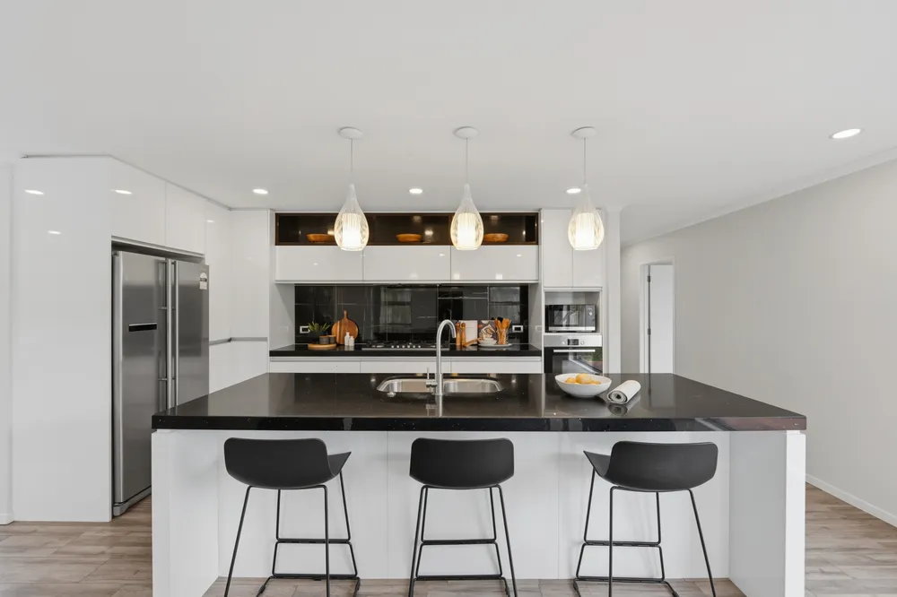 Photos of 71A Oranga Avenue