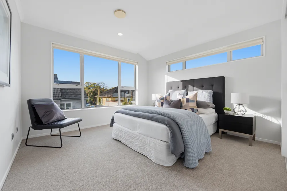 Photos of 71A Oranga Avenue