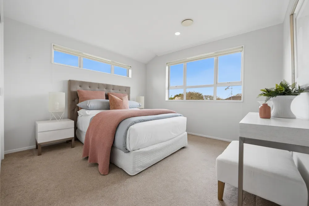 Photos of 71A Oranga Avenue