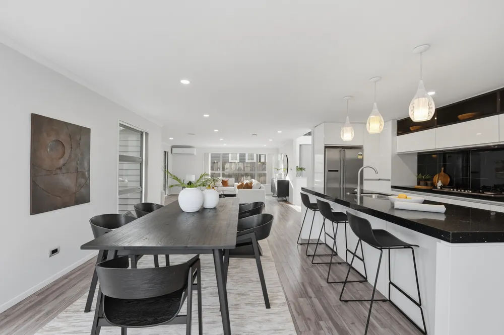 Photos of 71A Oranga Avenue