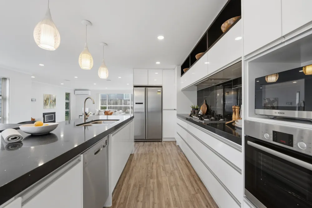 Photos of 71A Oranga Avenue