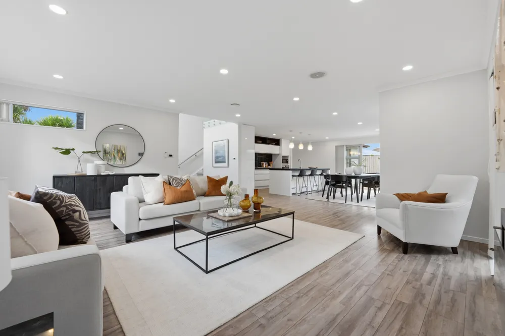 Photos of 71A Oranga Avenue