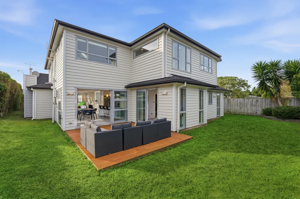 Photos of 71A Oranga Avenue