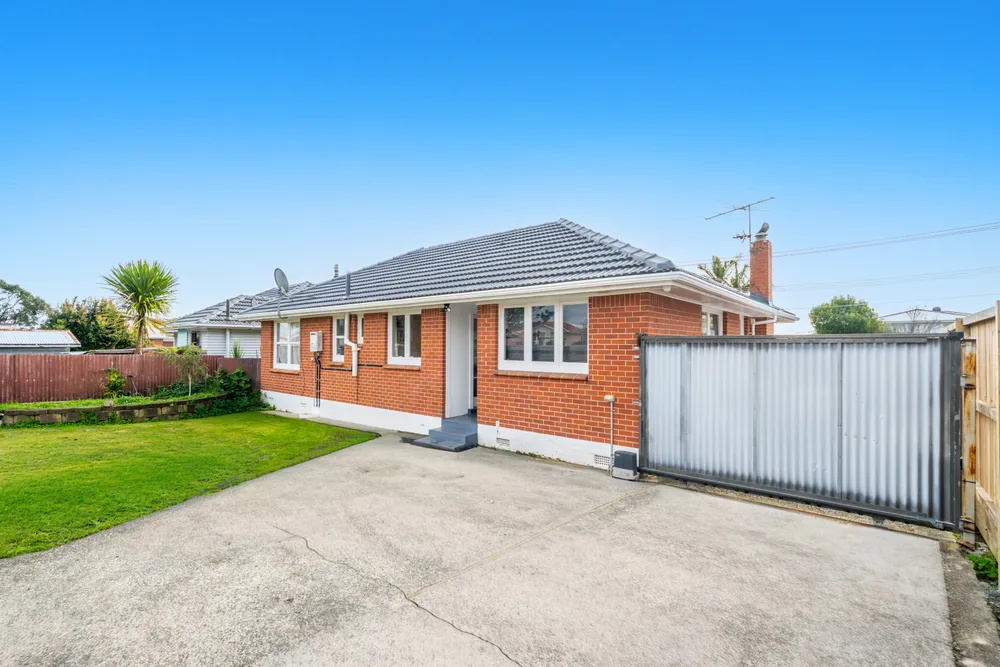 Photos of 26 Clayton Road