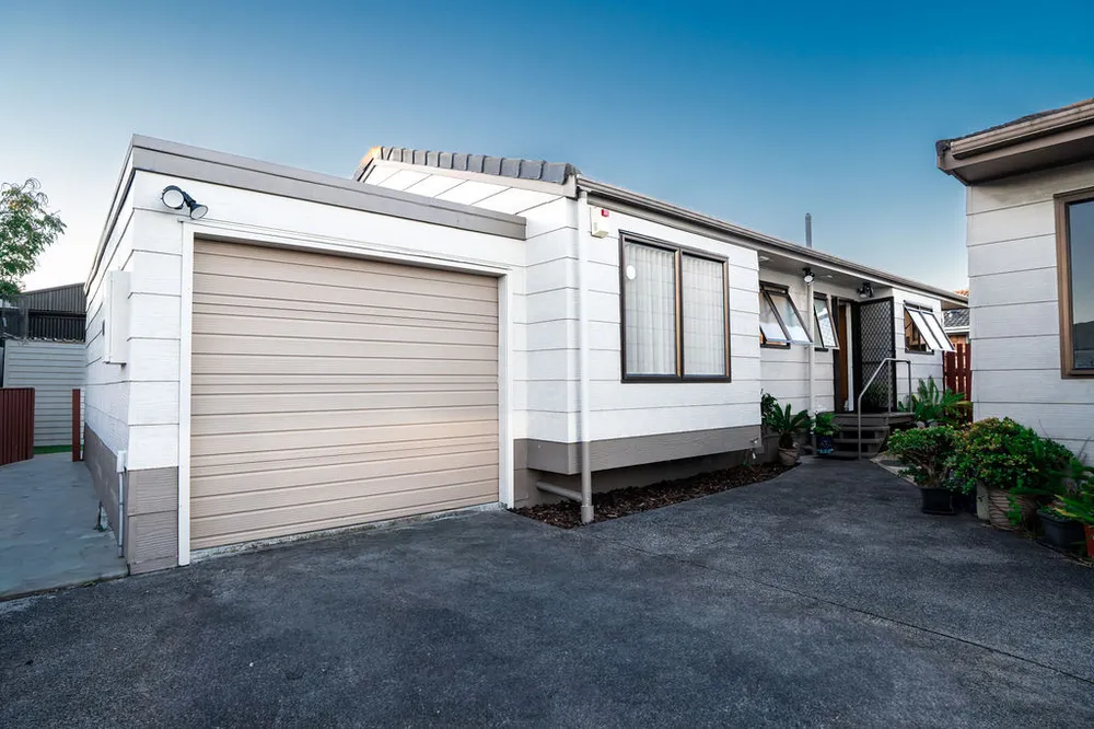 Photos of 17D Puhinui Road