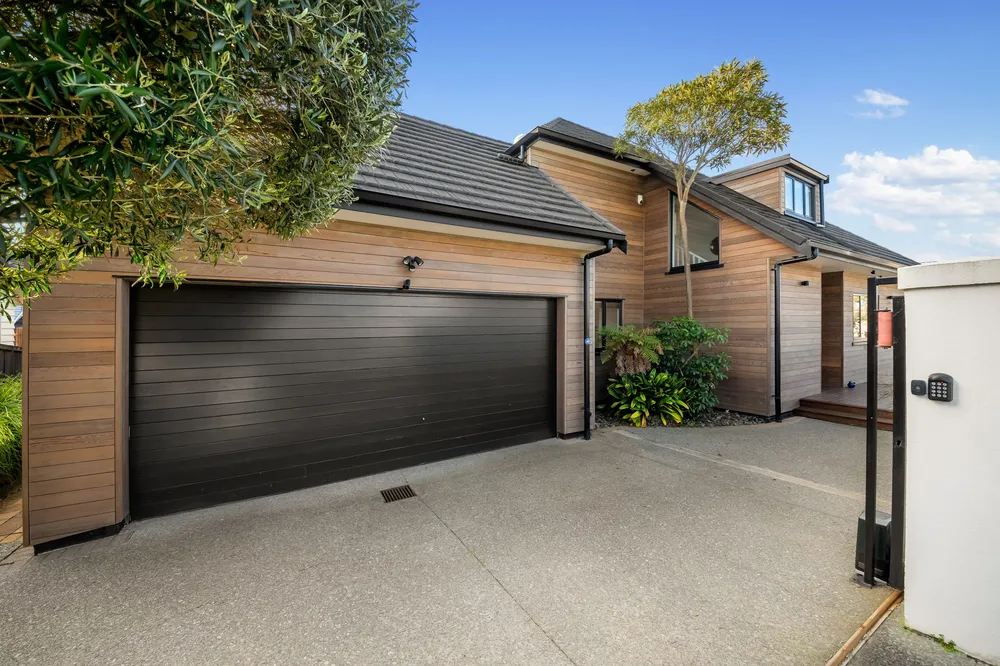 Photos of 38 Wainui Avenue