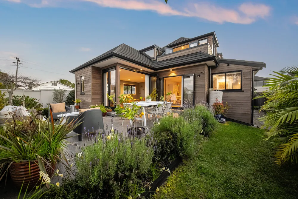 Photos of 38 Wainui Avenue