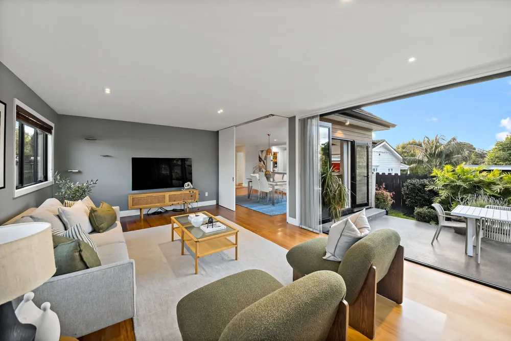 Photos of 38 Wainui Avenue