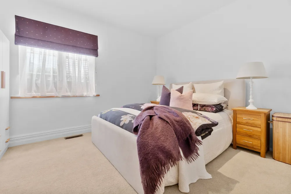 Photos of 99 Meadowbank Road