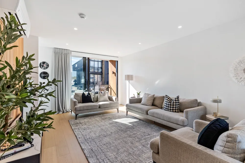 Photos of 21 Silica Mews