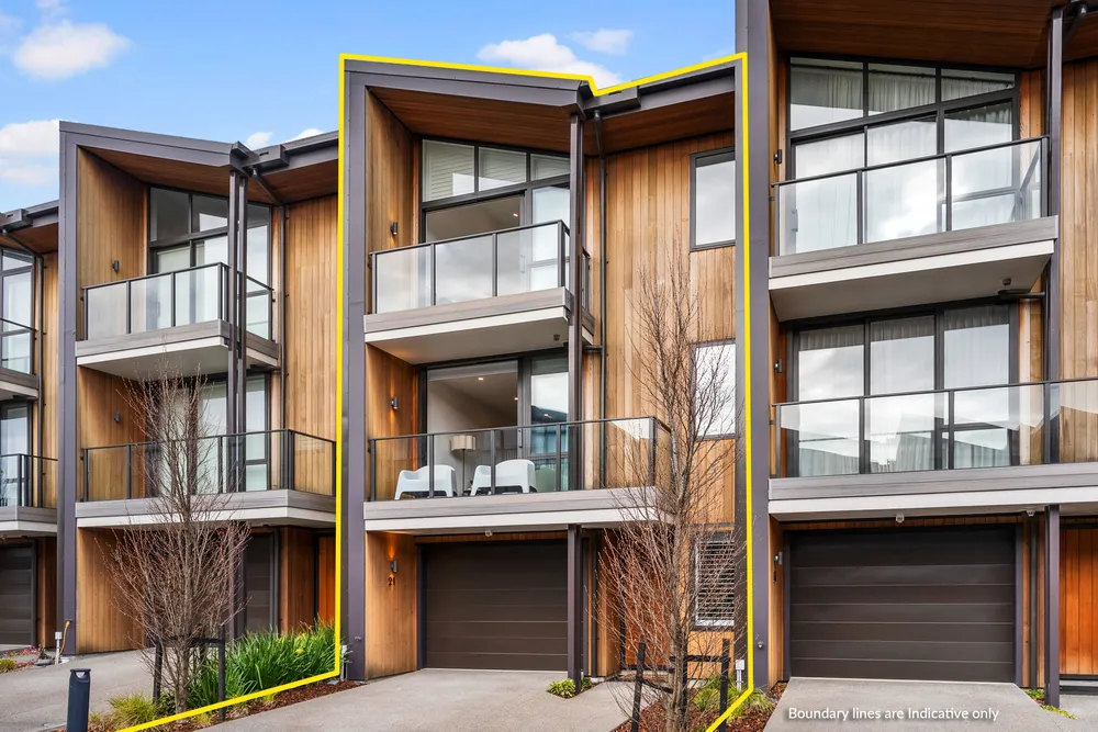Photos of 21 Silica Mews