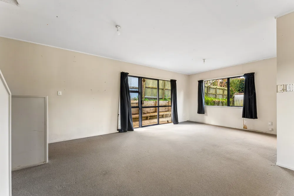 Photos of 2/27 Lingfield Street