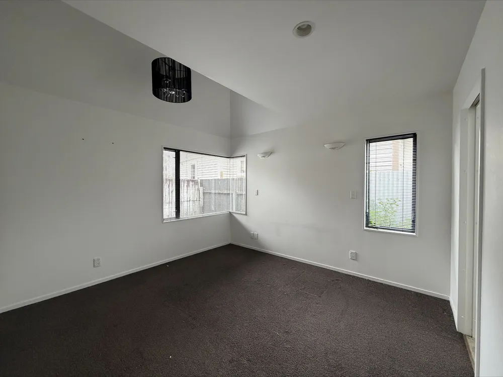 Photos of 15A Puriri Street
