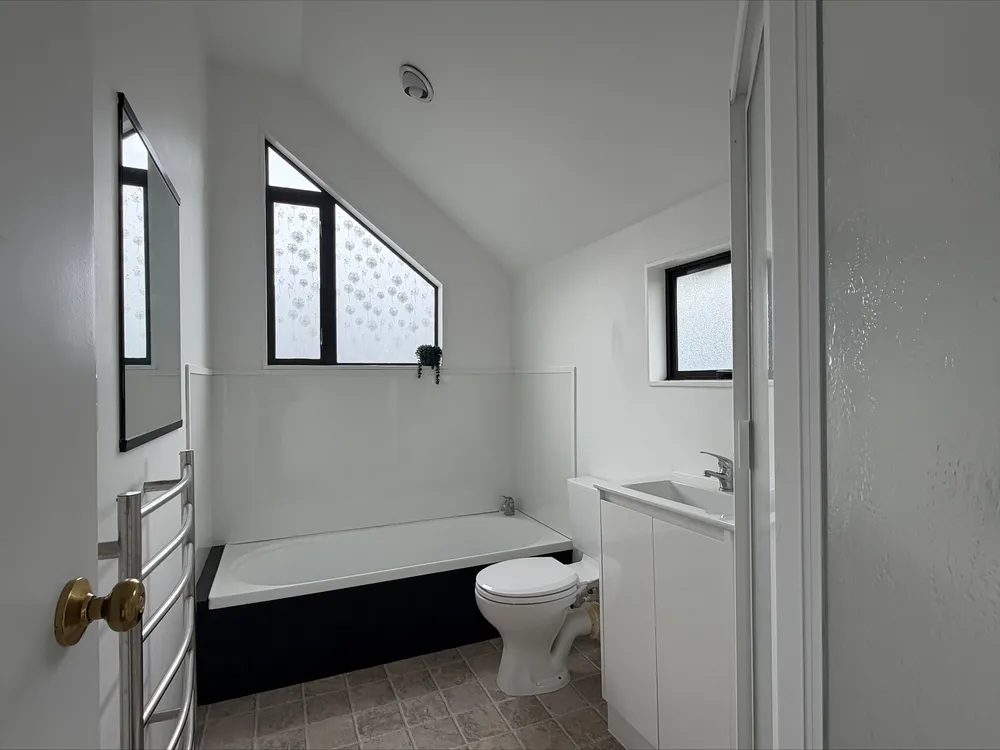 Photos of 15A Puriri Street