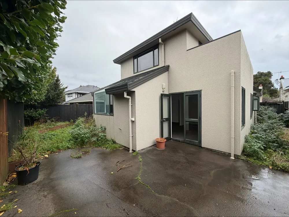 Photos of 15A Puriri Street
