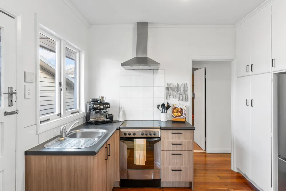 Photos of 160A Ridge Road