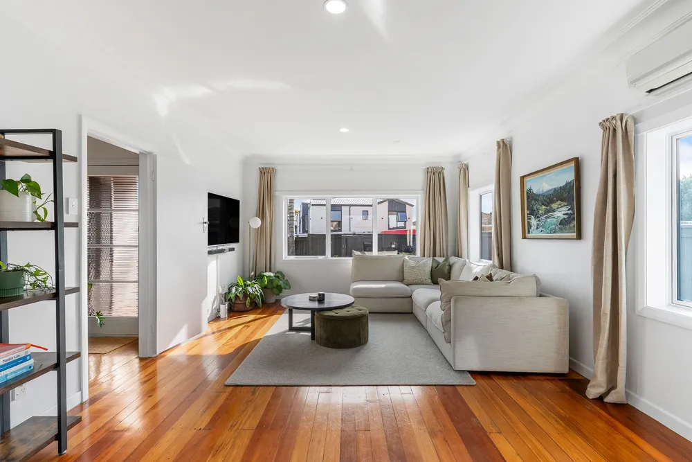 Photos of 160A Ridge Road