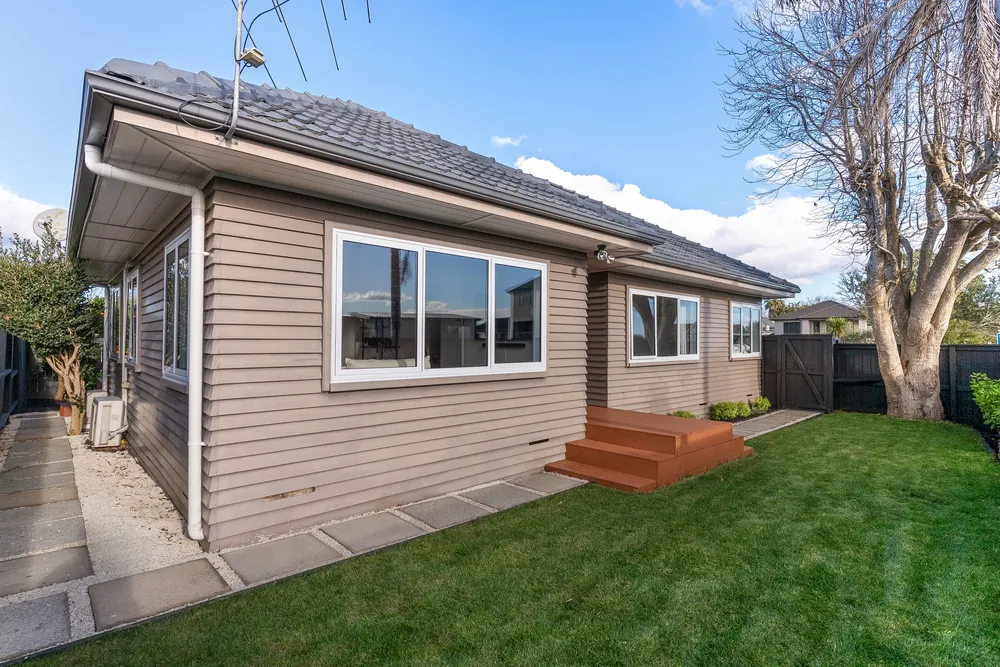 Photos of 160A Ridge Road