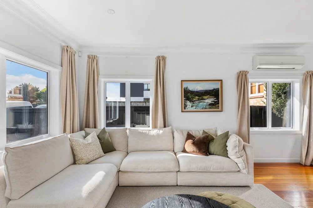 Photos of 160A Ridge Road