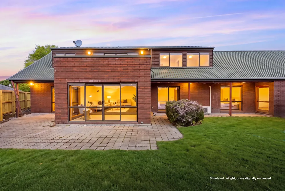 Photos of 216 Buchanans Road