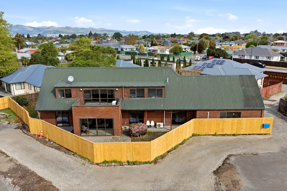Photos of 216 Buchanans Road