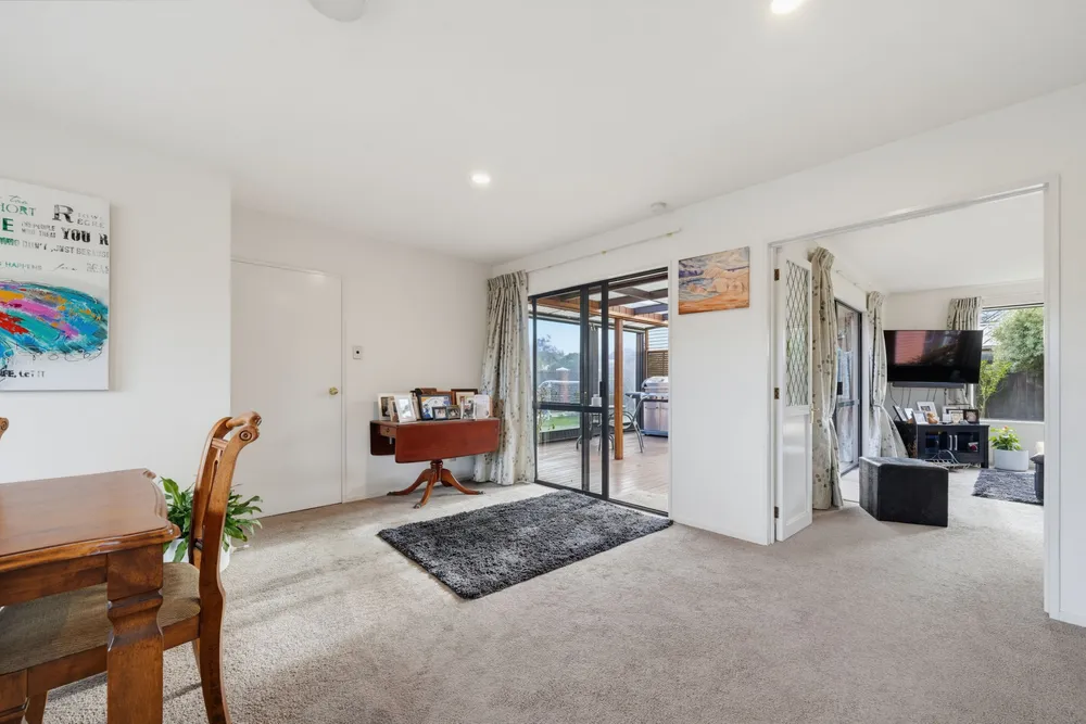 Photos of 33 Peebles Drive
