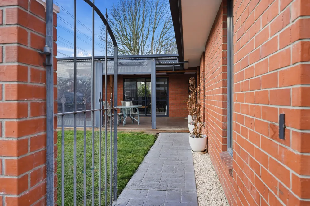 Photos of 33 Peebles Drive