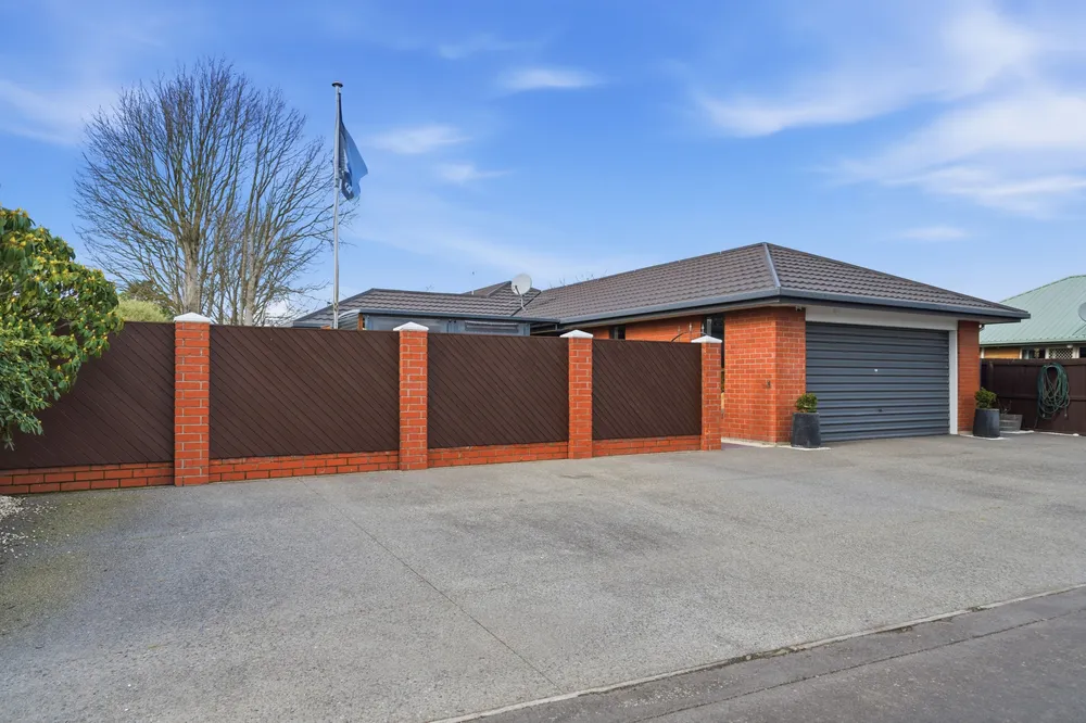 Photos of 33 Peebles Drive