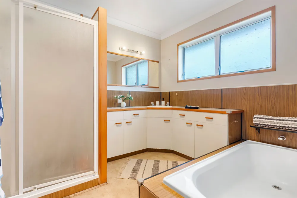 Photos of 42 Puriri Road