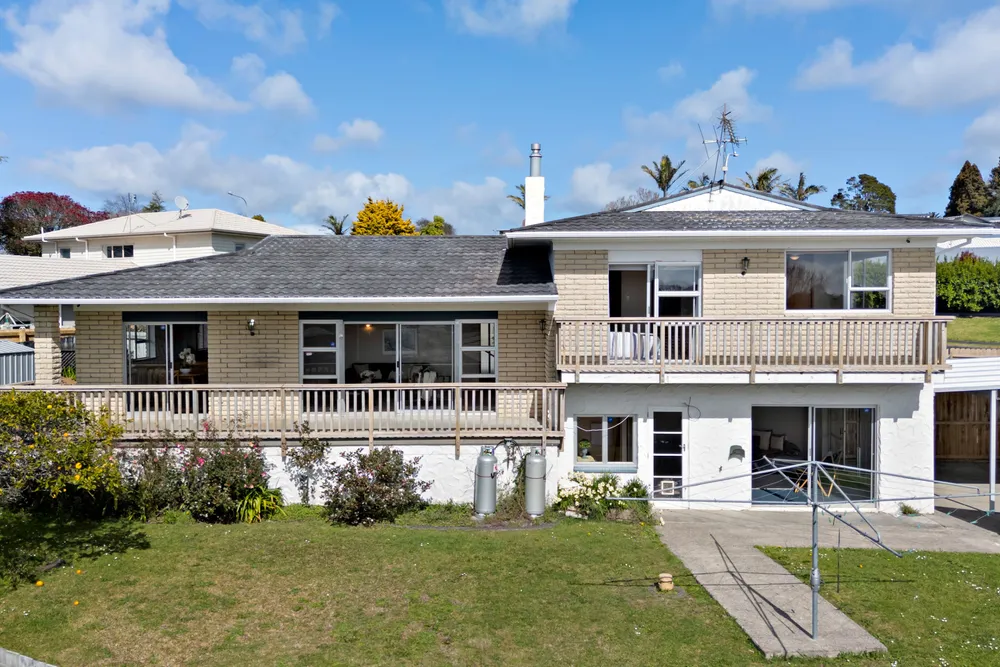 Photos of 42 Puriri Road