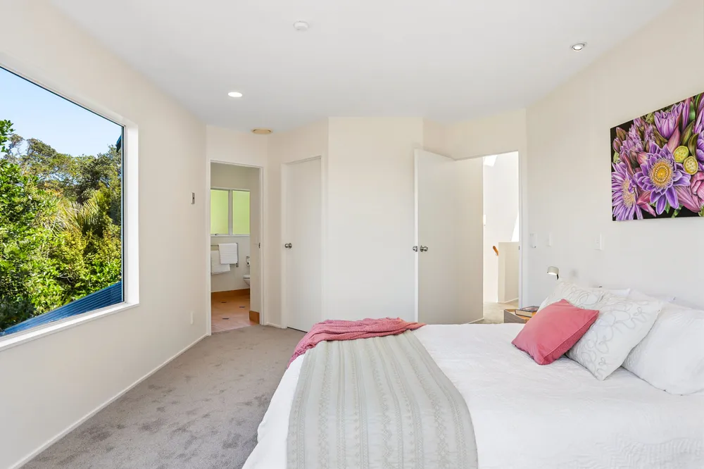 Photos of 514 South Titirangi Road