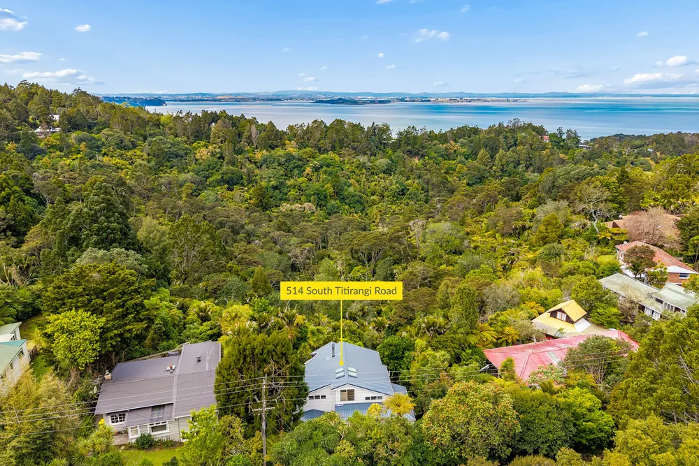 Photos of 514 South Titirangi Road
