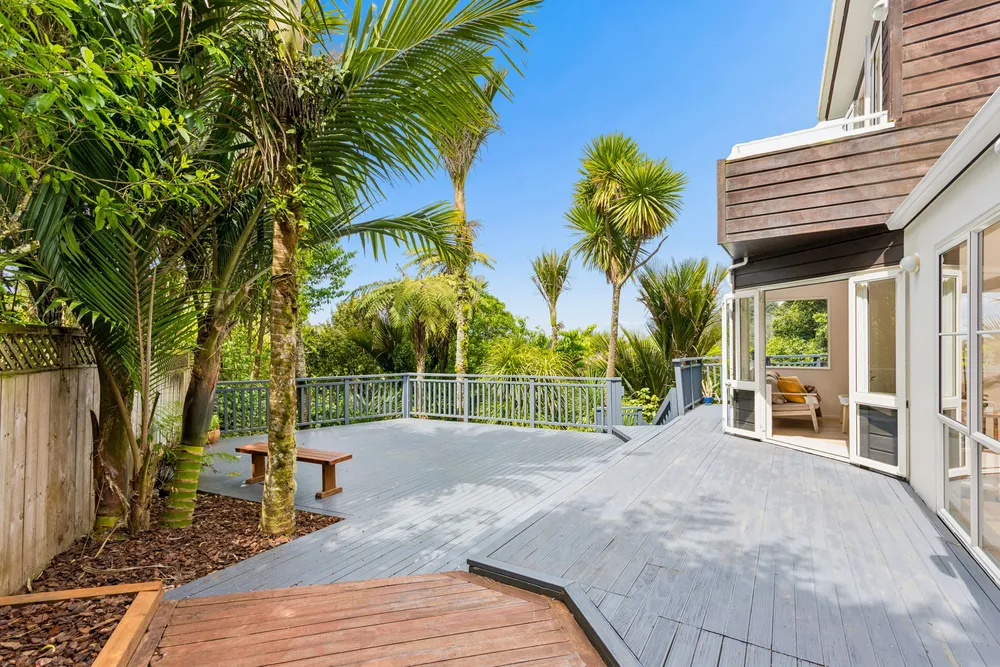 Photos of 514 South Titirangi Road