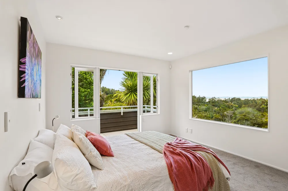 Photos of 514 South Titirangi Road