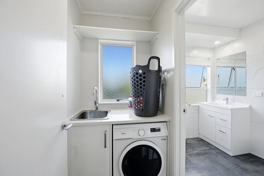 Photos of 115 Athena Drive