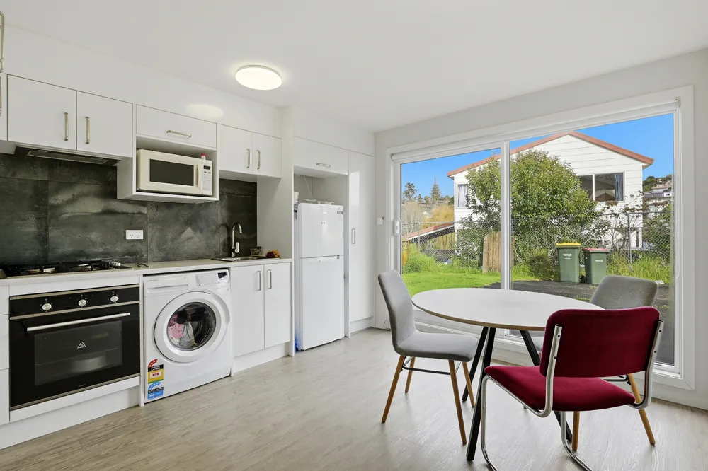 Photos of 115 Athena Drive